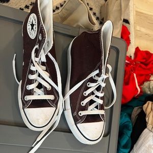 Converse Brown plat form like new sneaker